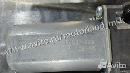 Стеклоподъемник электрический правый передний Audi