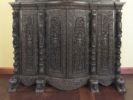 Англо-индийский шкаф из розового дерева 19 век