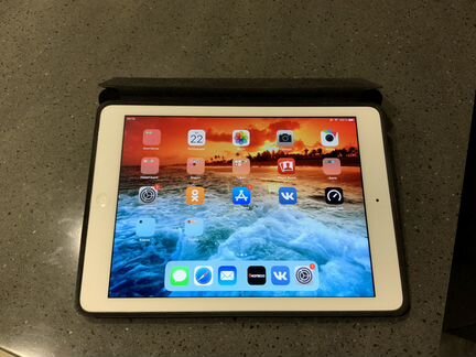 iPad Air 2013+ cellular 64Gb