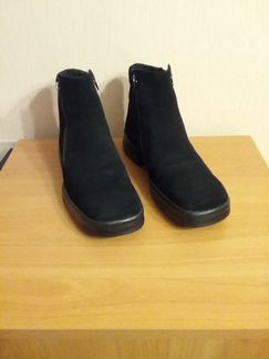 Сапоги зимние на натуральном меху р. 43