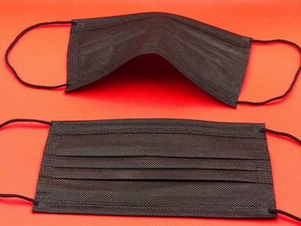 Маска медицинская черная