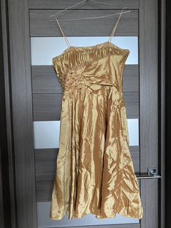 Платье коктейльное