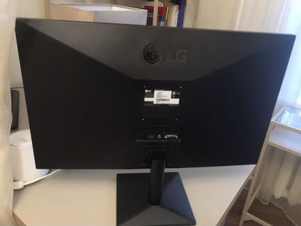 Монитор LG 24