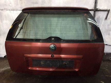 Крышка багажника Octavia Tour