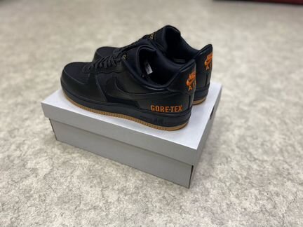 Кроссовки Nike