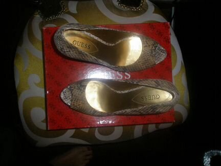 Туфли Guess змеиный принт