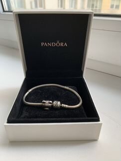 Браслет и шарм Pandora