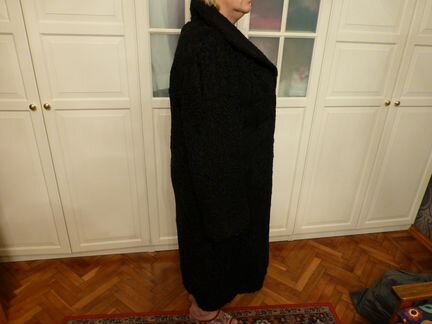 Шуба каракулевая новая