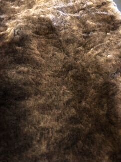 Шуба новая из натурального меха (мутон), с песцом