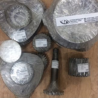 Запчасти в редуктор хода Hitachi ZX 240-3