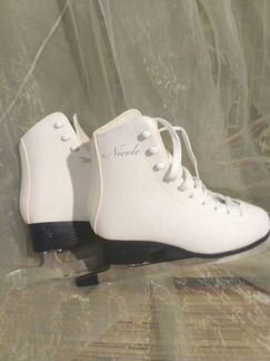 Коньки женские
