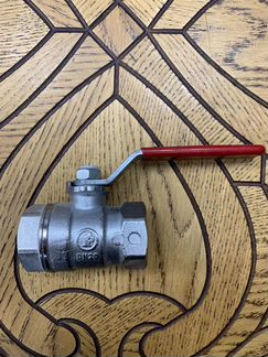 Кран шаровой Giacomini 3/4