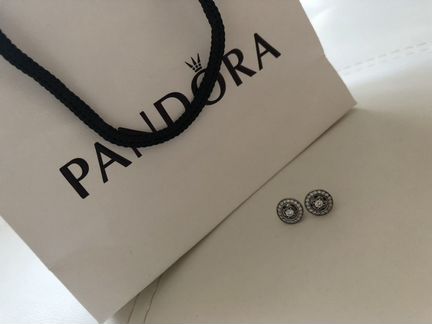 Серьги-гвоздики pandora