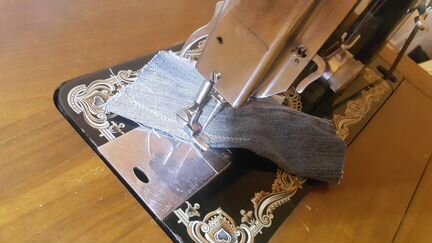 Швейная машина Minerva