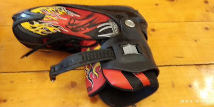 Коньки хоккейные