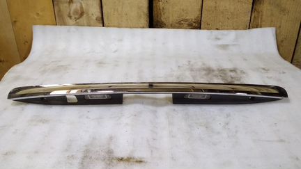 Накладка двери багажника Mercedes GL W164 Б/У