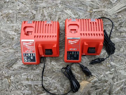 Зарядка 220В Milwaukee 3A