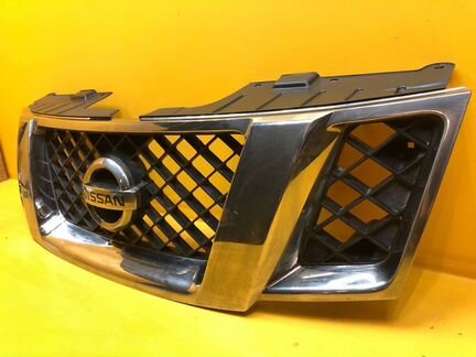 Решетка радиатора Nissan Pathfinder R51 2004-2014
