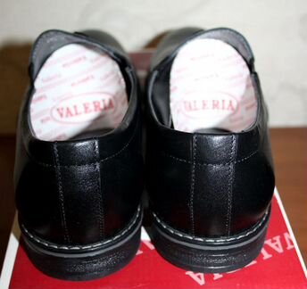 Новые классические мужские туфли