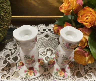 Фарфоровые подсвечники