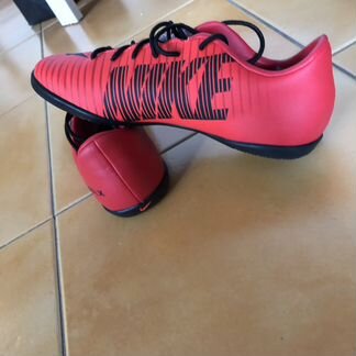 Бутсы (футзалки) Nike