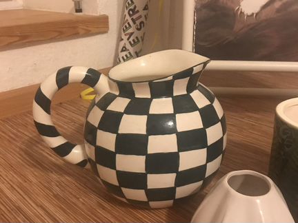 Вазы, чайники, масленка