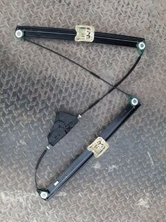 Стеклоподъемник передний правый Volkswagen Touareg