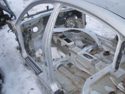 Стойка передняя кузовная с порогом vw passat b5