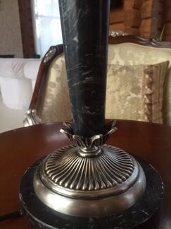 Настольная лампа