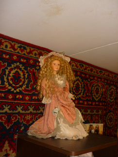 Кукла на стойке