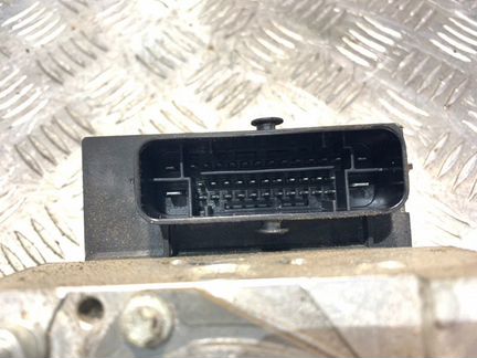 Блок абс Audi A4 B7 2.0 2006