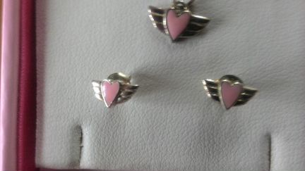 Стильный комплект украшений для милой принцессы