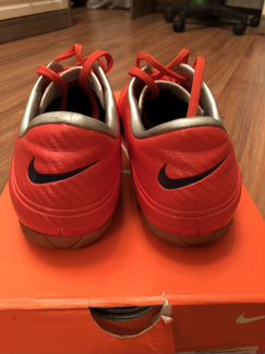Бутсы футбольные Nike