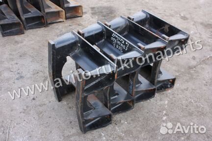 Защита катка CAT 320 / 325 / 330