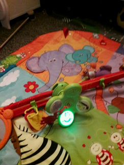 Развивающий коврик 