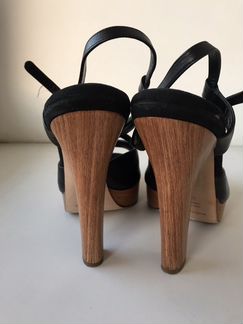 Босоножки чёрные кожаные DolceGabbana