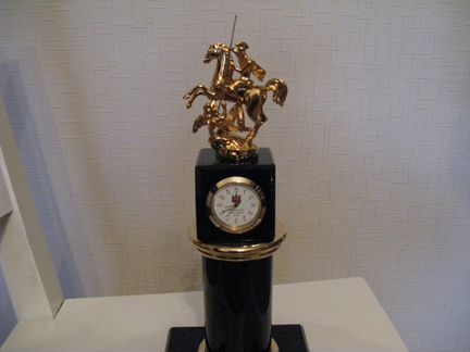 Настольные часы 