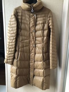 Карамельное тонкое пуховое пальто