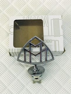 Передняя эмблема Maybach