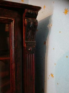 Шкаф