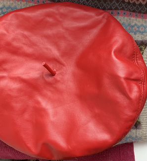 Берет женский теплый кожа