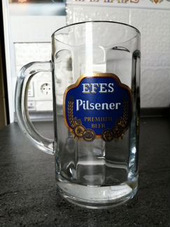 Коллекционная Кружка/бокал efes pilzener premium b