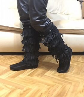Сапоги Minnetonka с бахромой