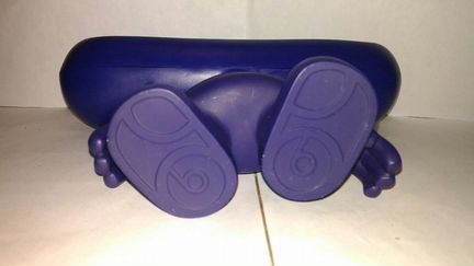 Подставка портотивной колонки Beats