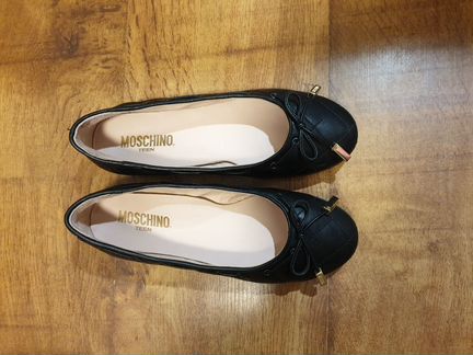 Детские туфельки Moschino оригинал. 35 разме