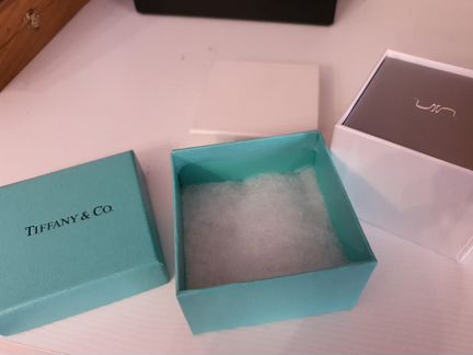 Коробка для ювелирного украшения Tiffany&Co