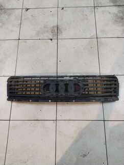 Решотка радиатора Ауди А6 01-04г. в