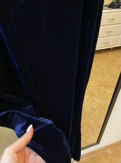 Вечернее бархатное темно-синее платье