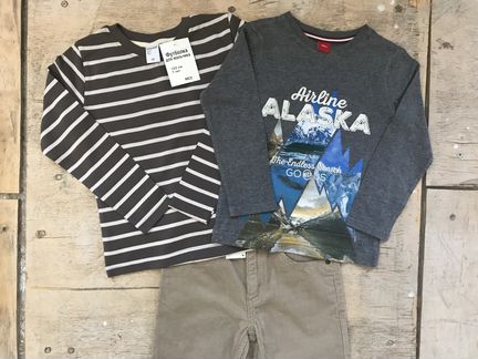 122-128 Gymboree брюки новые бежевые+2 лонгслива