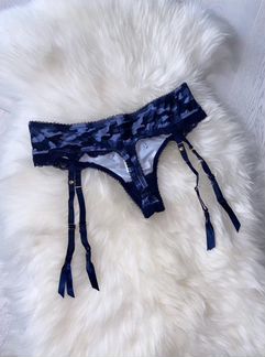 Новые стринги с подтяжками для чулок